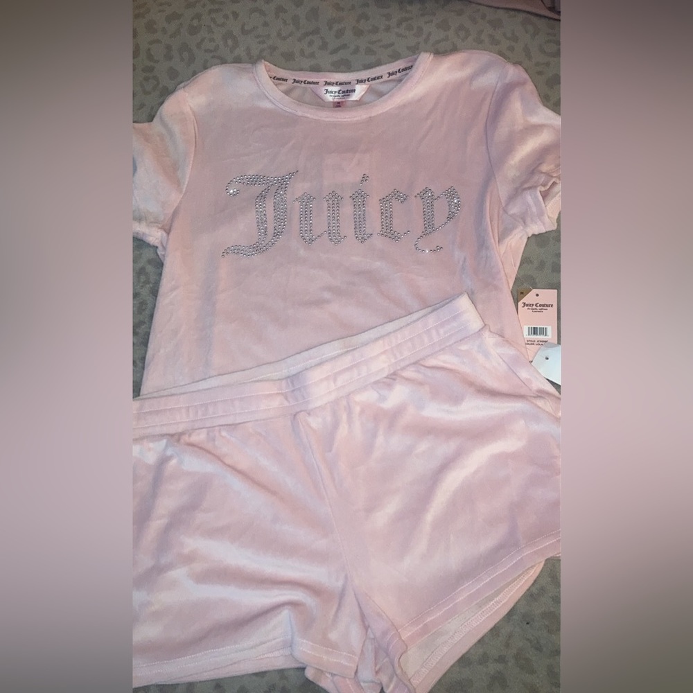 Brand new juicy couture short set